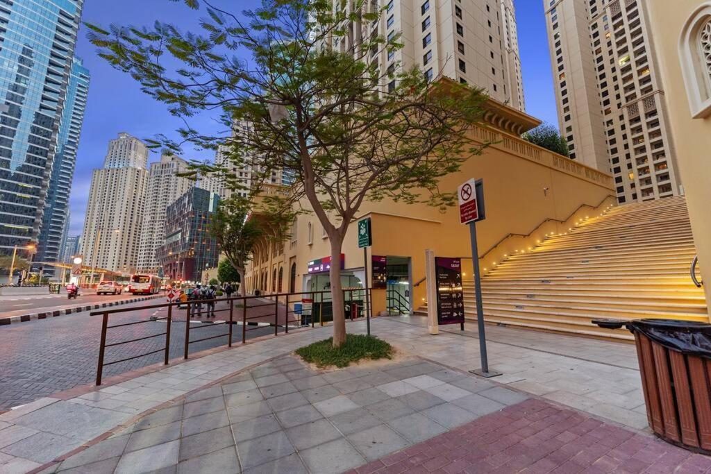 Jumeirah Beach Residents, Free Parking Дубай Екстериор снимка